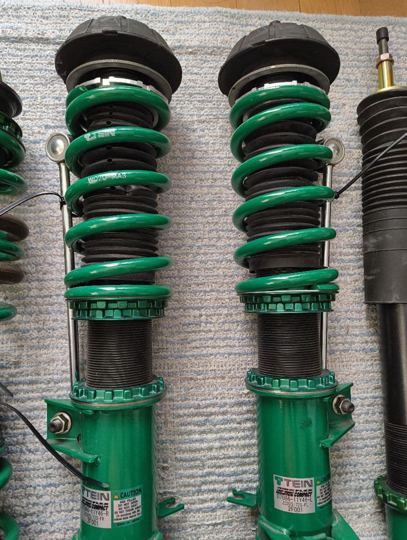 スイフトスポーツ ZC32S 車高調TEIN FLEX COMPACT
