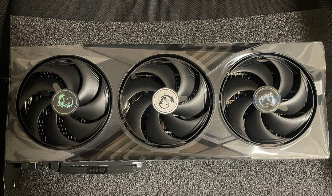 E*i様 MSI GeForce RTX 5070 Ti Gaming Trio