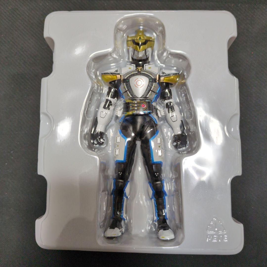 S.H.F 真骨頂製法　仮面ライダーイクサ