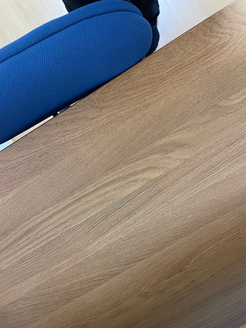 【ぷり】学習机と青ワーキングチェア