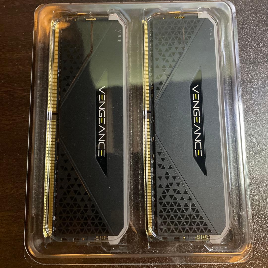メモリー CORSAIR VENGEANCE RGB RS 32GB DDR4