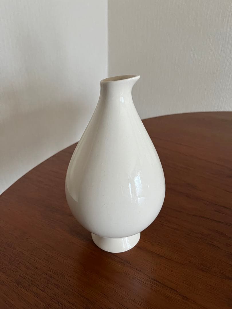 オランダ マースリヒト 白磁 花瓶