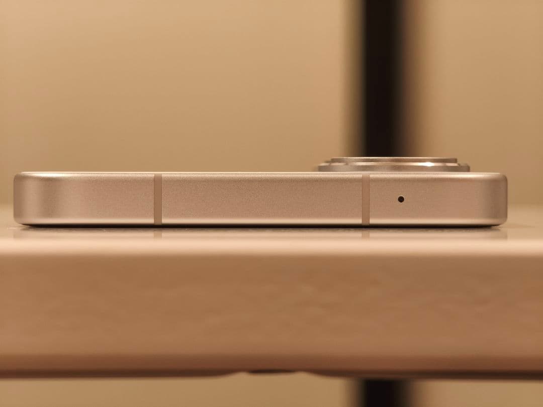 極美品/電池100% Redmi Turbo 4 Pro 12/256 ホワイト