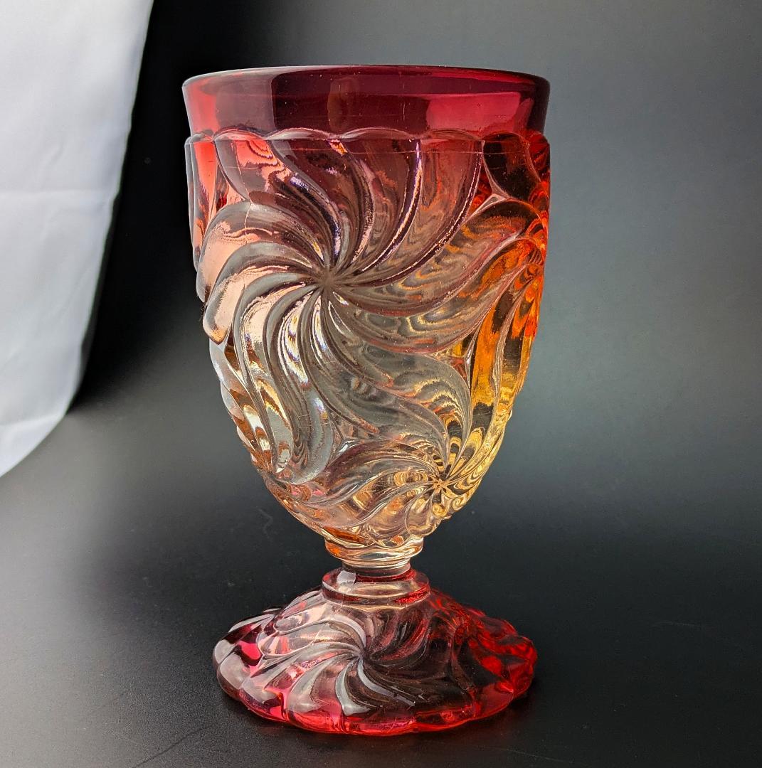 鮮烈な赤★オールドバカラ ローズ グラデーション アンティーク グラス