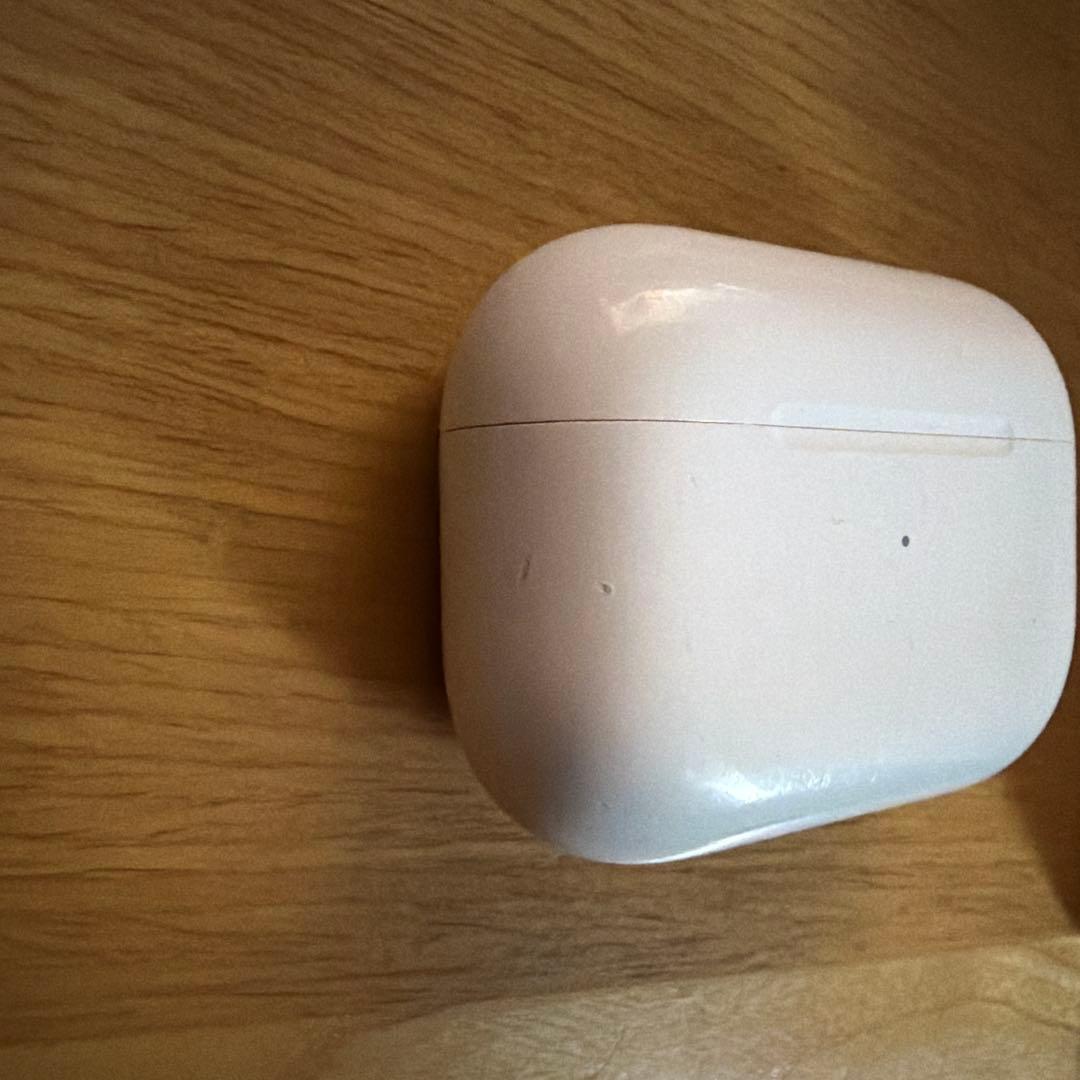 AirPods Pro 第二世代　typeC 傷あり