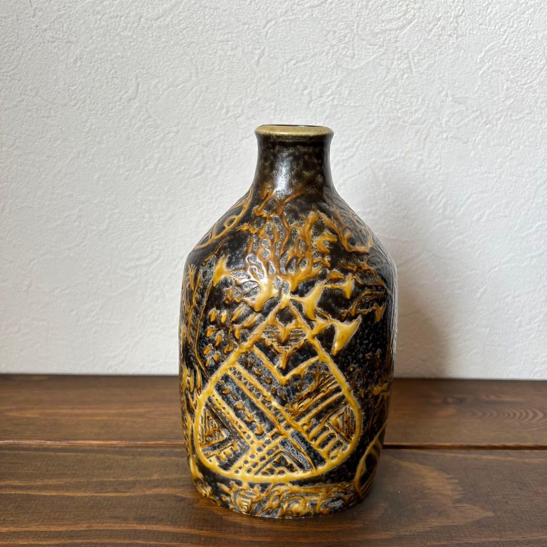 ロイヤルコペンハーゲン Baca（バッカ）黒と黄色の花瓶