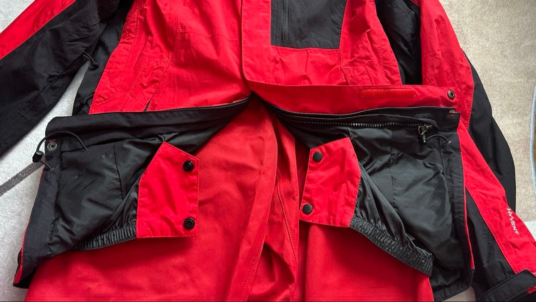 THE NORTH FACEマウンテンパーカー×マーベルスキーパン(上下セット）