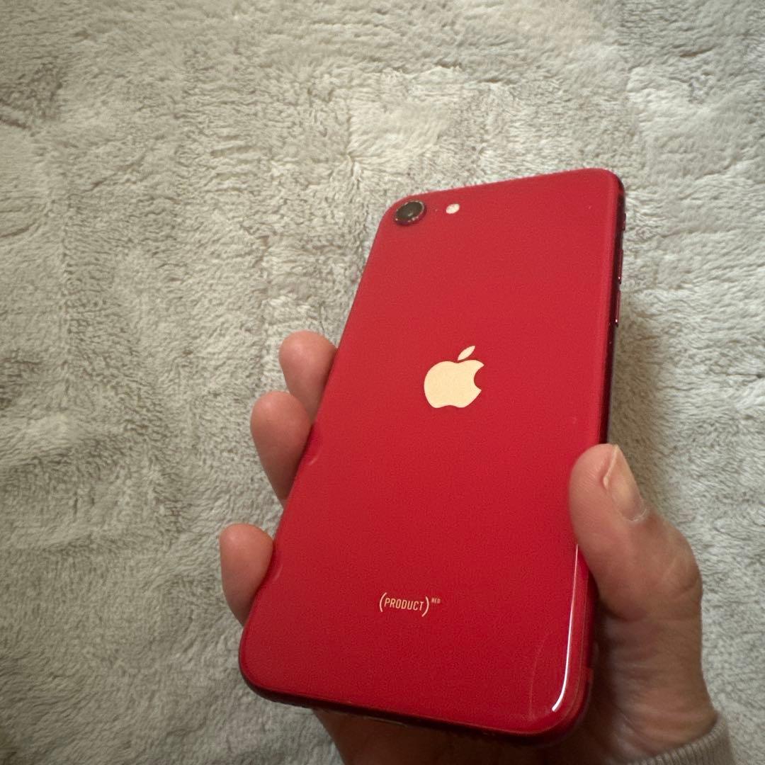 Apple iPhone SE 第2世代 レッド 64GB 本体　透明ケース付き