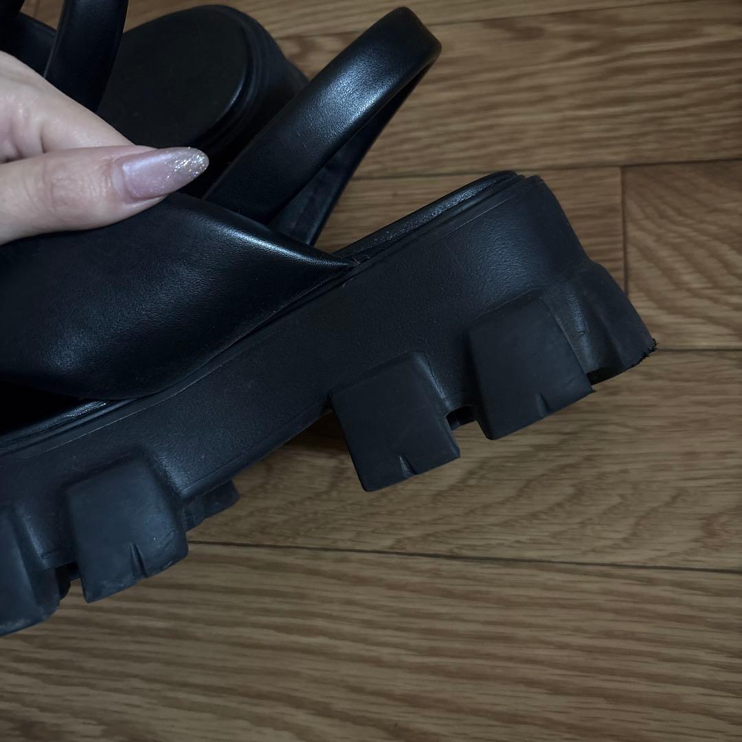 PRADA ブラック 厚底サンダル