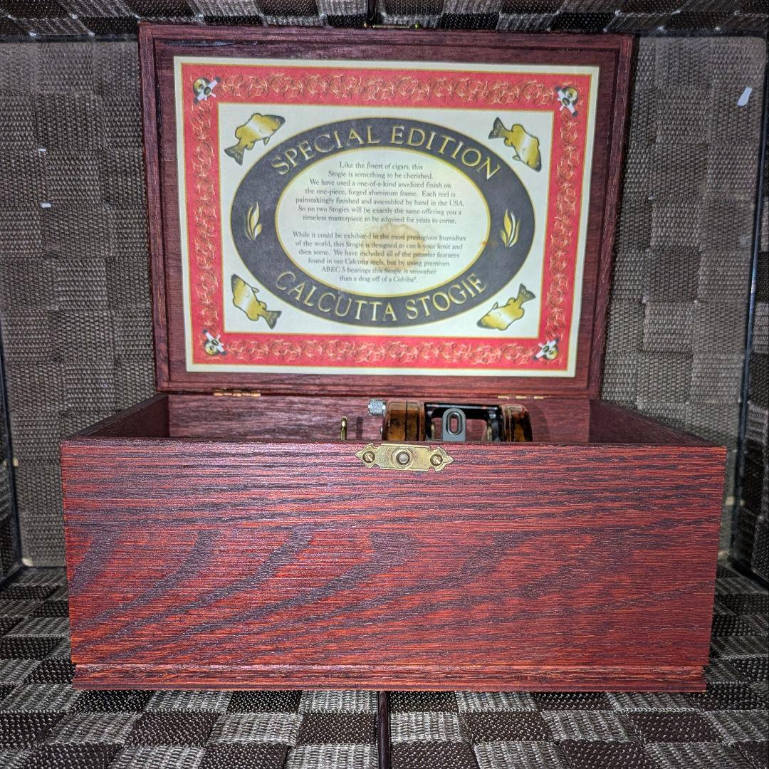 ★希少！★新品 超美品★ シマノ カルカッタ 250 スペシャルエディション