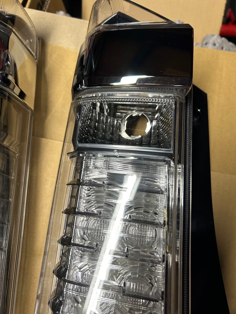 Nボックス　カスタム　テールライト　レンズ　LED JF1 JF2 純正品