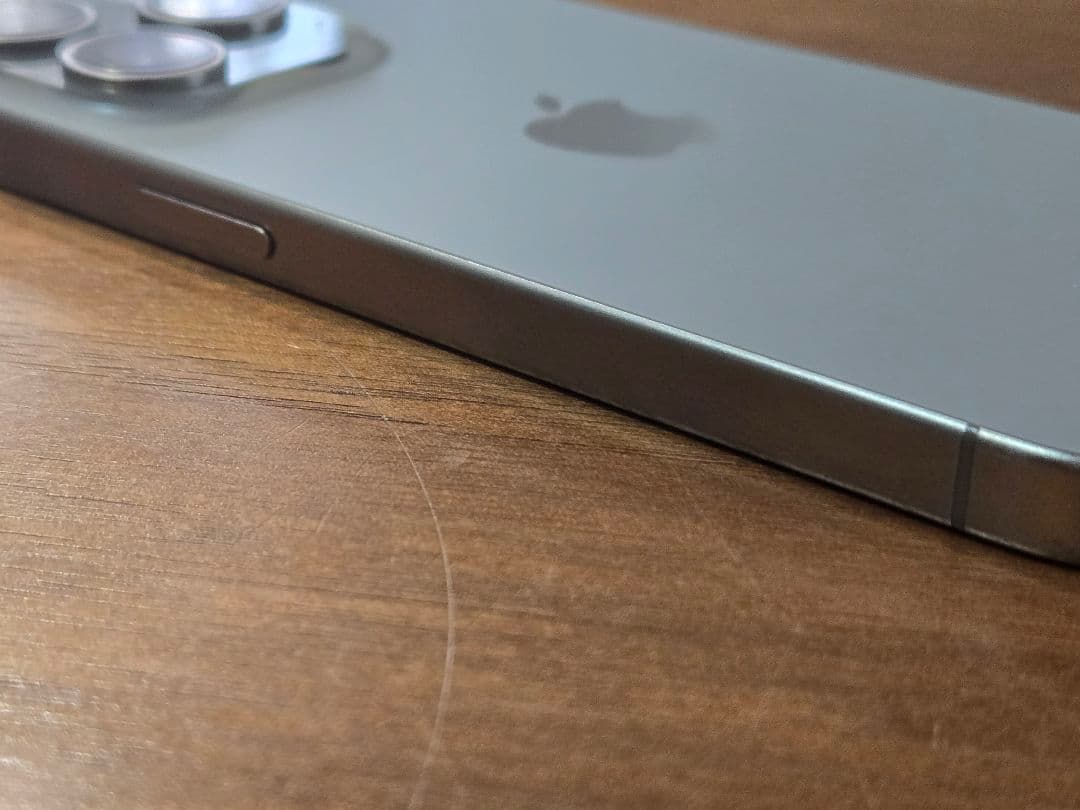 iPhone15 Pro(512GB)ナチュラルチタニウム