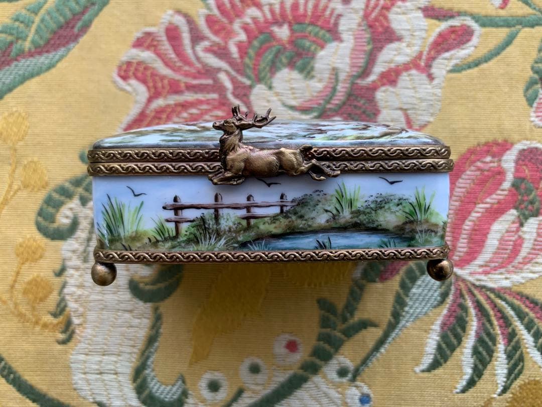 リモージュボックス　フランス製　もう絵画の芸術です！細かく描かれた風景が素敵！