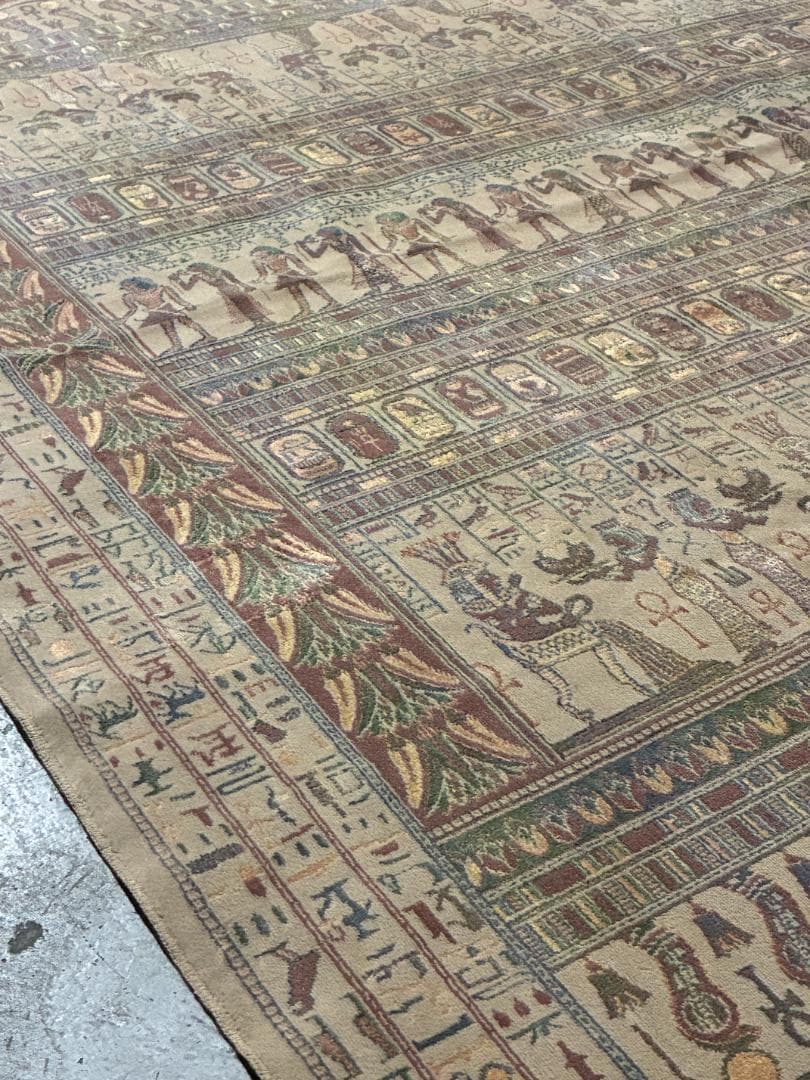 ✦エジプシャンラグ✦ 193cm×184cm　壁画ラグ 古代エジプト 大判ラグ