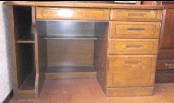 木製デスク 発送は２月初旬予定