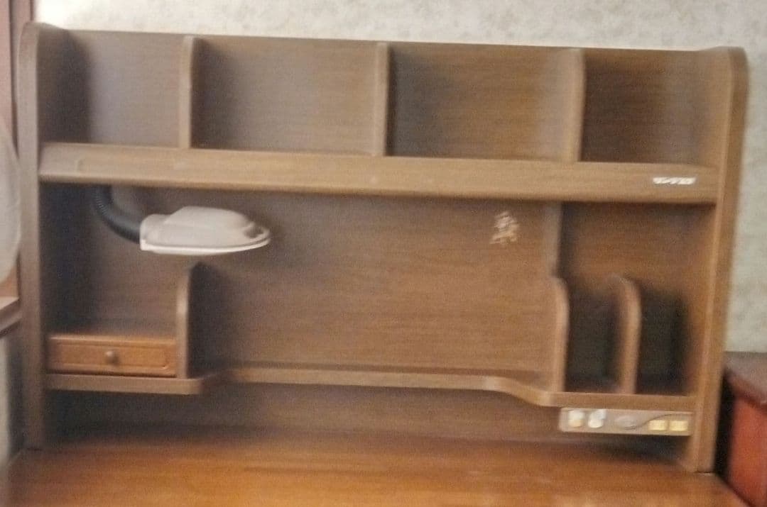 木製デスク 発送は２月初旬予定