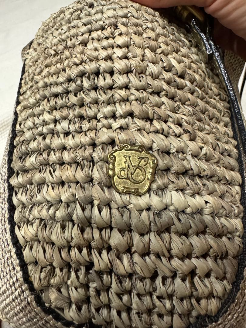 ベージュ かごバッグ フリンジ付き