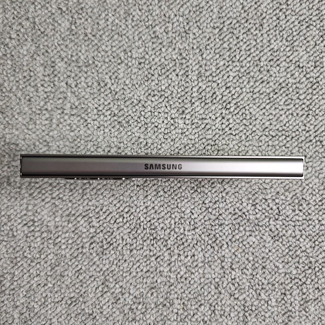 Galaxy Z Fold6 シルバーシャドウ docomo版 256GB