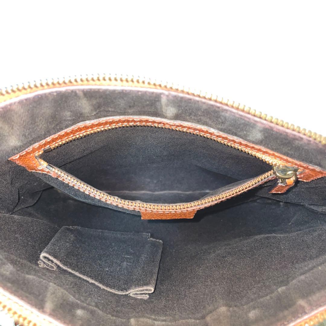 【良品】GUCCI グッチ　ショルダーバッグ　キャンバス　レザー　スタッズ