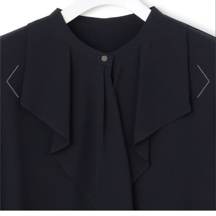 【新品】23区【洗える】ジョーゼットフリル 長袖ブラウス38ネイビー