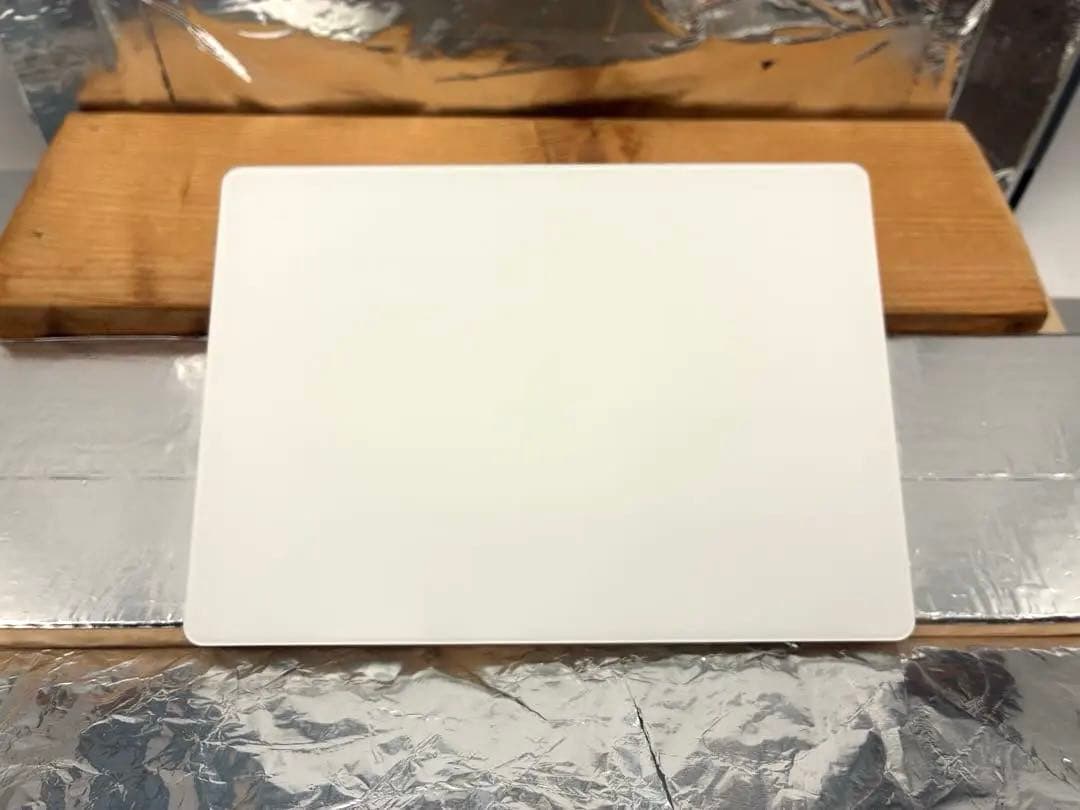 【美品】Apple Magic Trackpad 2 A1535 ホワイト