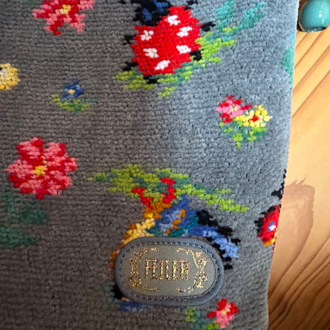 入手困難　フェイラー ハイジポシェット