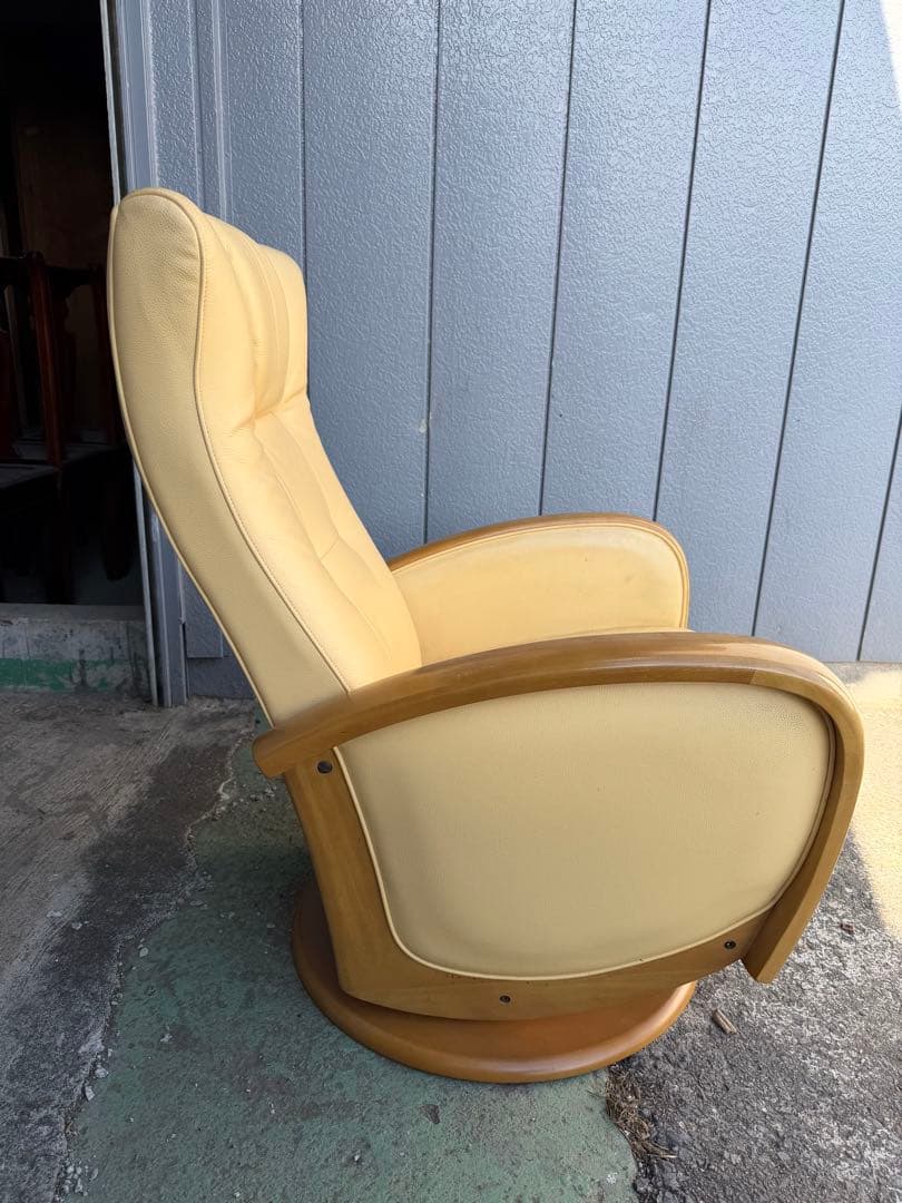 カリモク 本革 ラウンドリクライニングチェア オットマン スツールシングルソファ