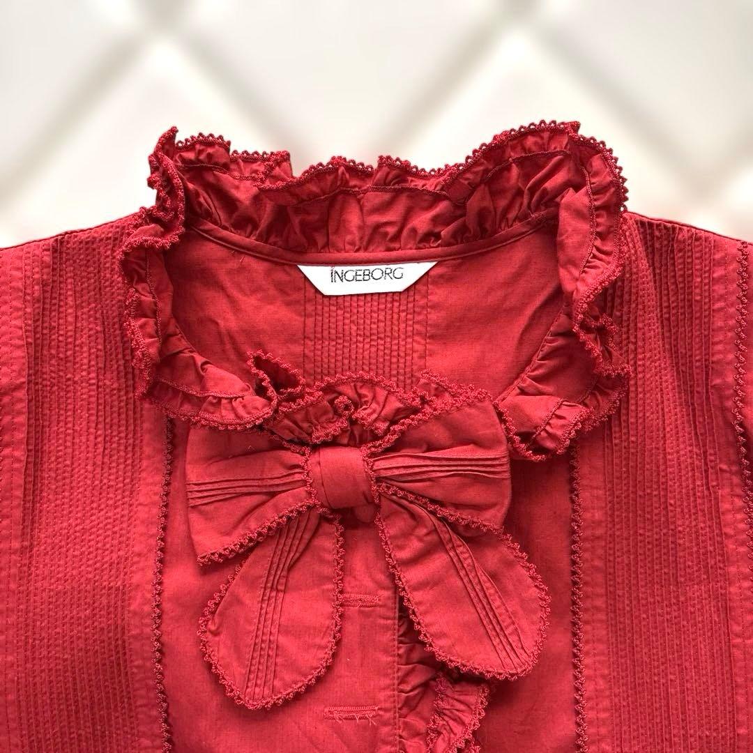 サブちゃん　新品INGEBORGインゲボルグ赤いフリル付き長袖ブラウス