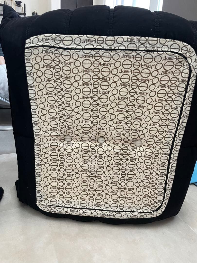 ligne roset/リーンロゼ トーゴ　1P&パフ　RI685