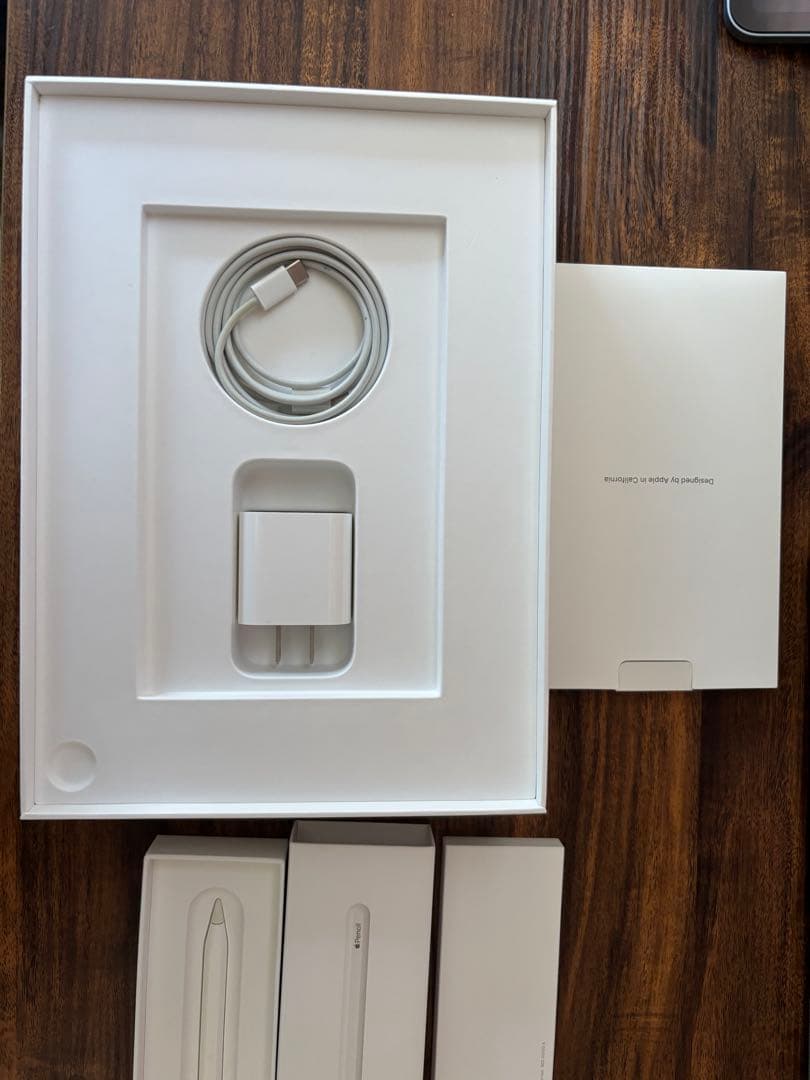 iPad Air 第四世代　256GB wi-fiモデル（スカイブルー）