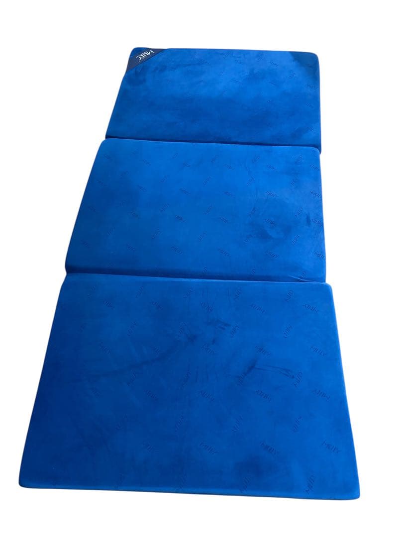 ★テレビ放映★大人気　MLILY 優反発マットレス 三つ折り 8cm