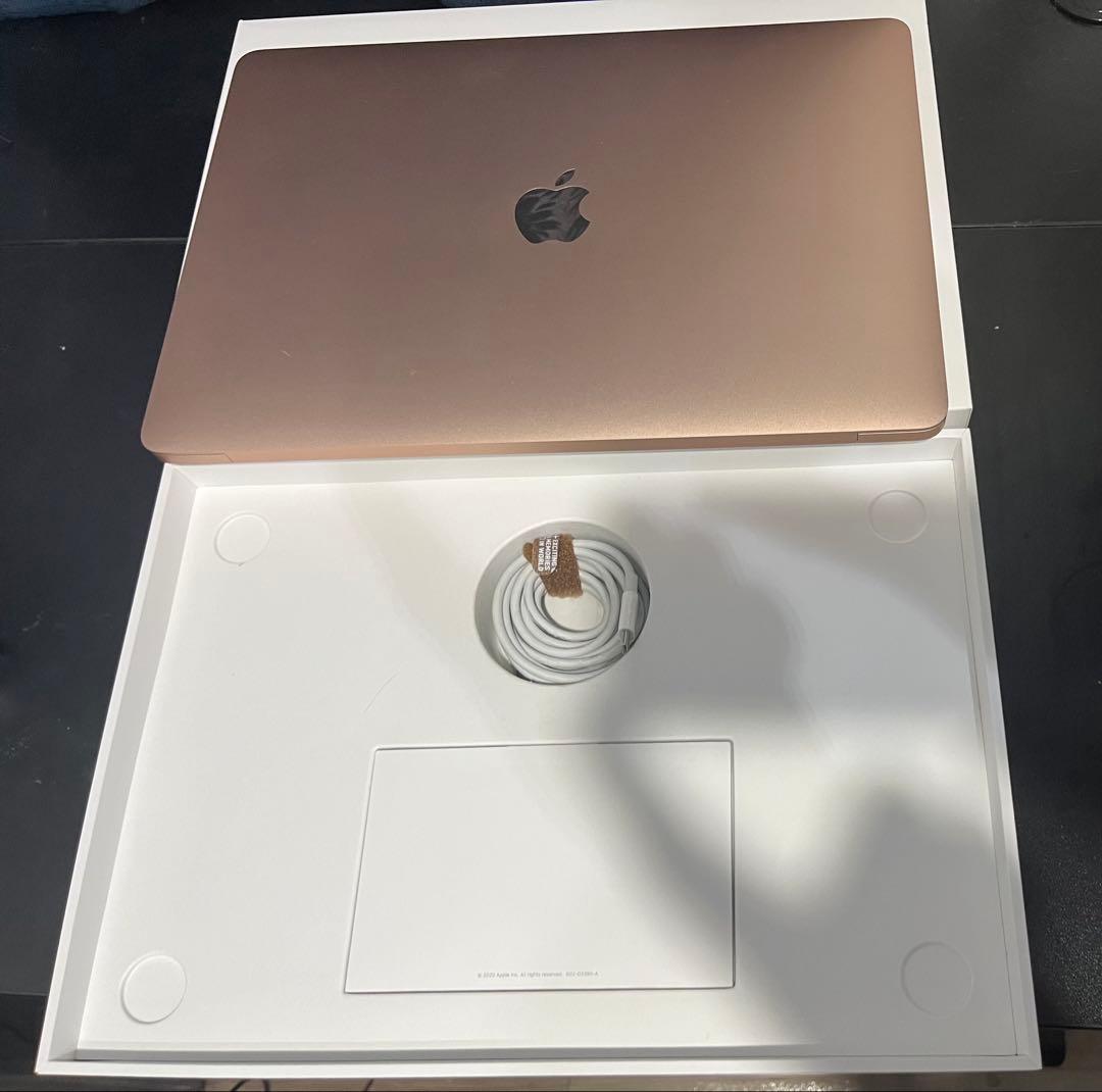 MacBook Air M1 (2020) 256GB メモリ8GB