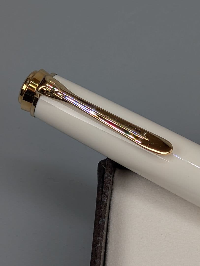 ペリカン スーベレーン M400 ホワイトトータス EF　Pelikan