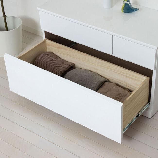 鏡面仕上げ スリム３杯引き出しローチェスト 完成品 タンス チェスト（331）