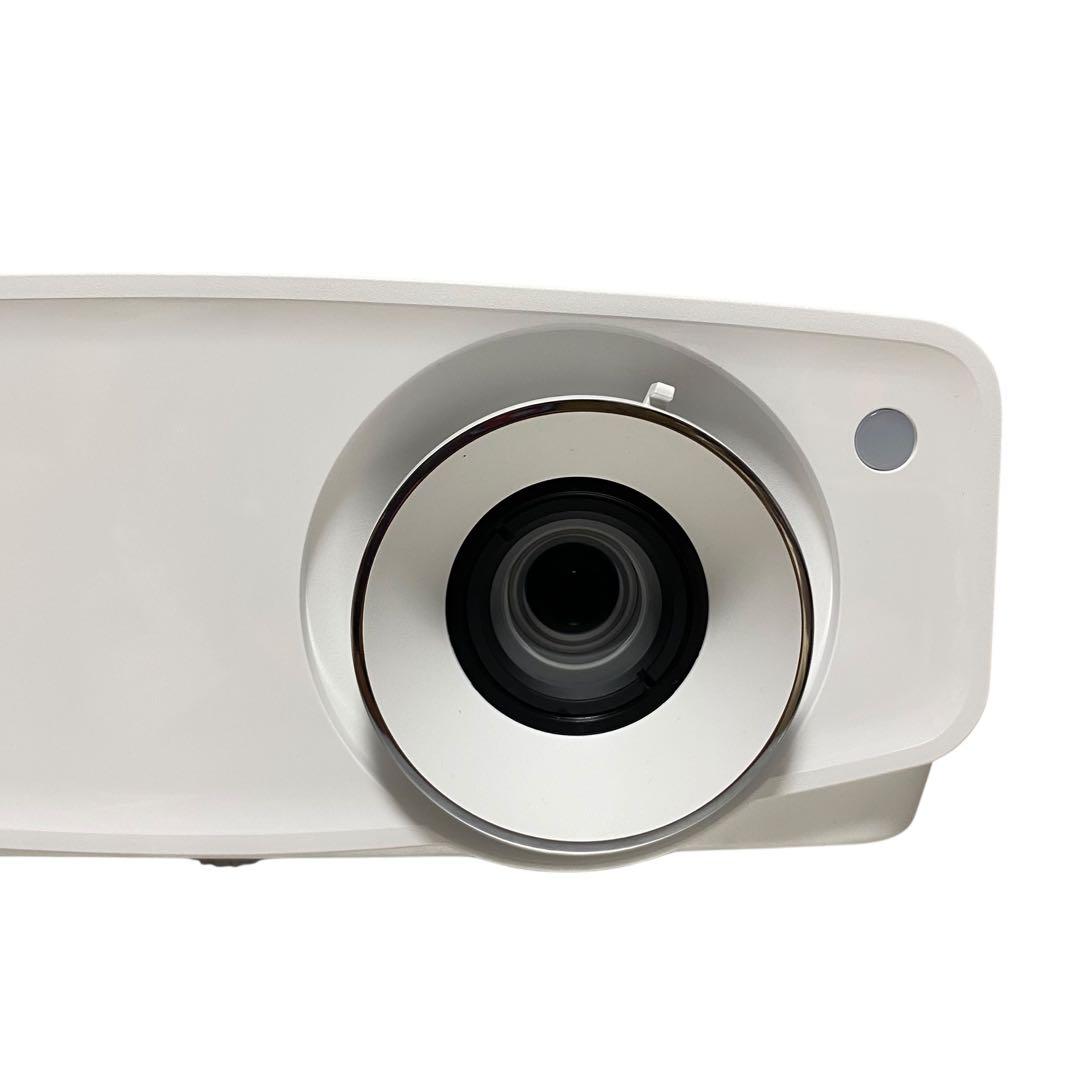 【良品】JVC プロジェクター　LX-UH1-WJ 家庭用