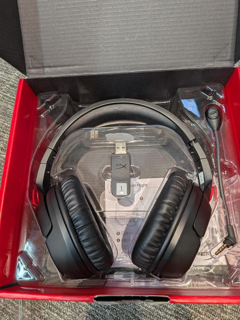 HyperX Cloud Flight ワイヤレスヘッドセット