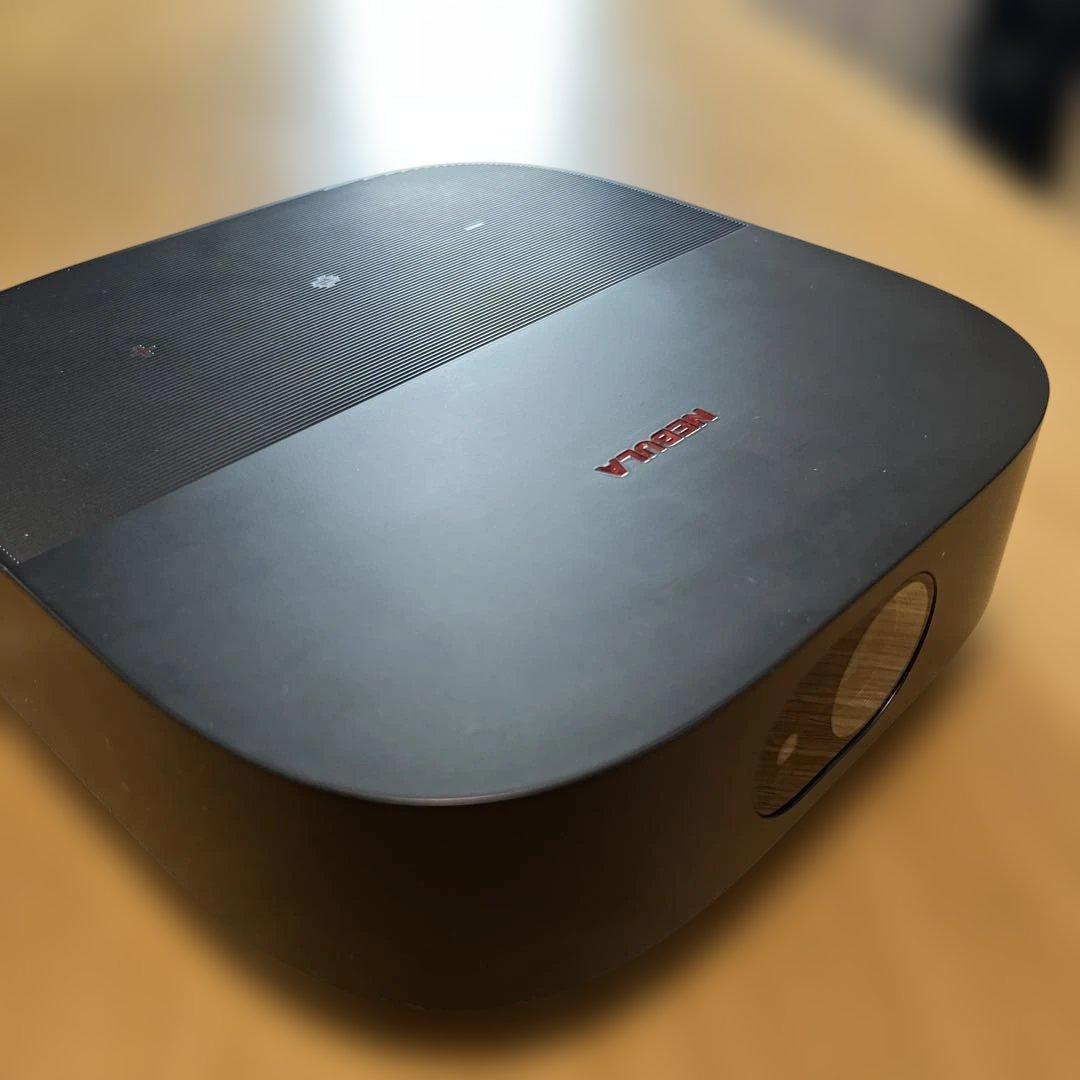 プロジェクター Nebula Vega Portable