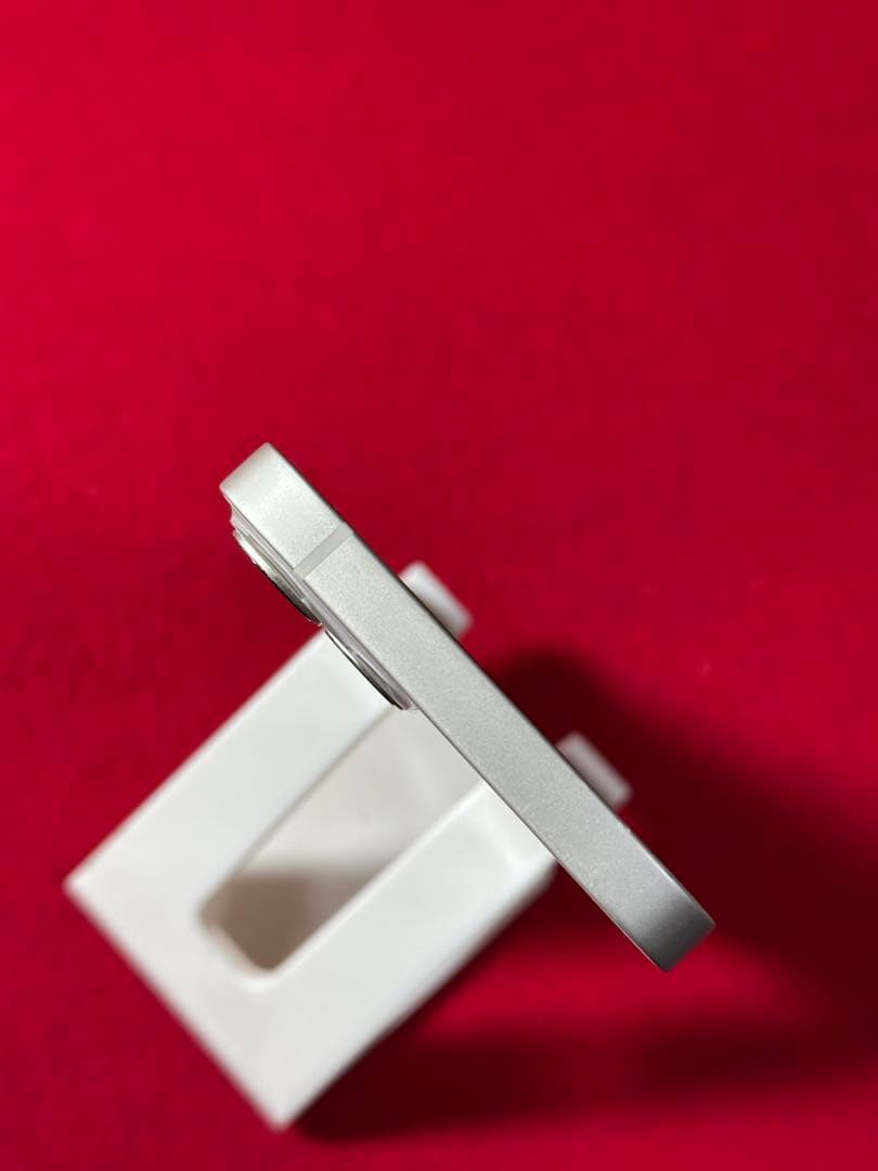 【5778】iPhone 13スターライト 128GB simフリー