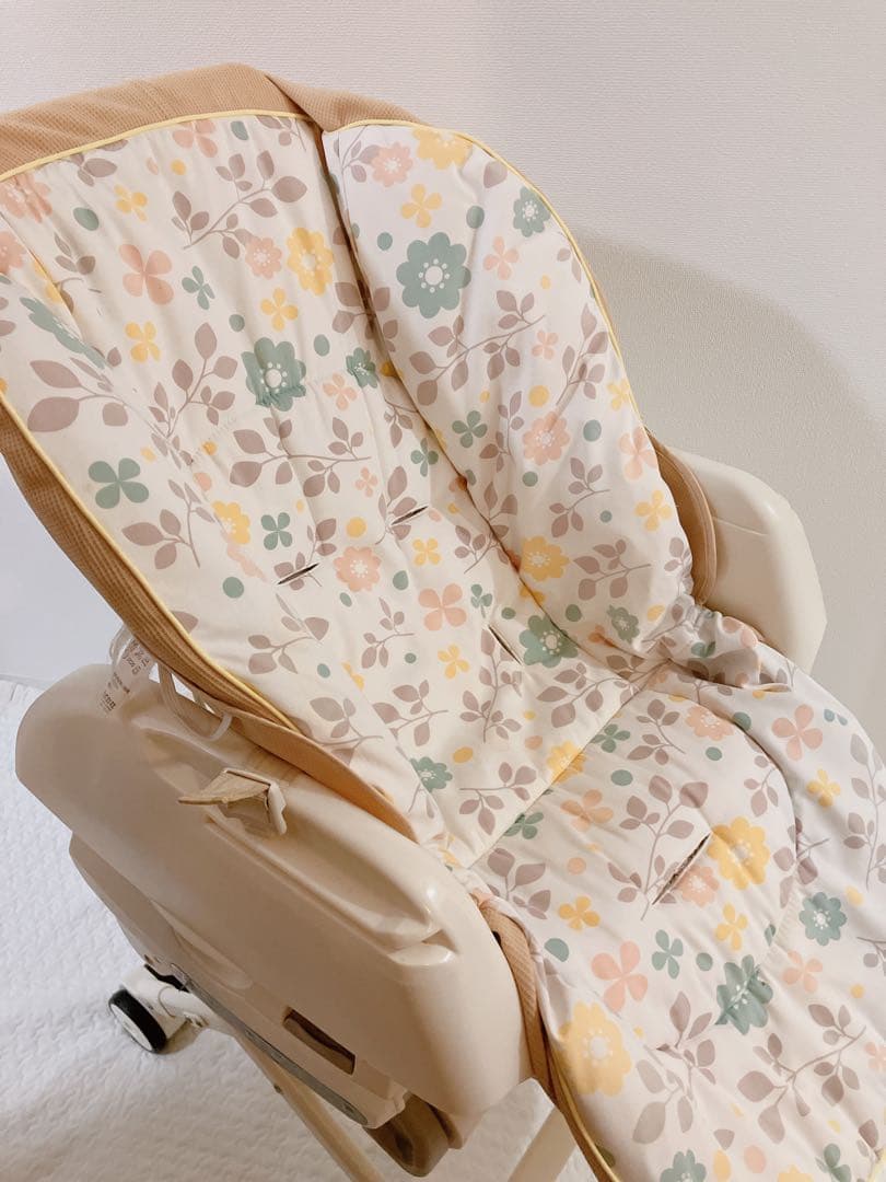 コンビ ベビーラック 電動 ハイローチェア リバーシブル