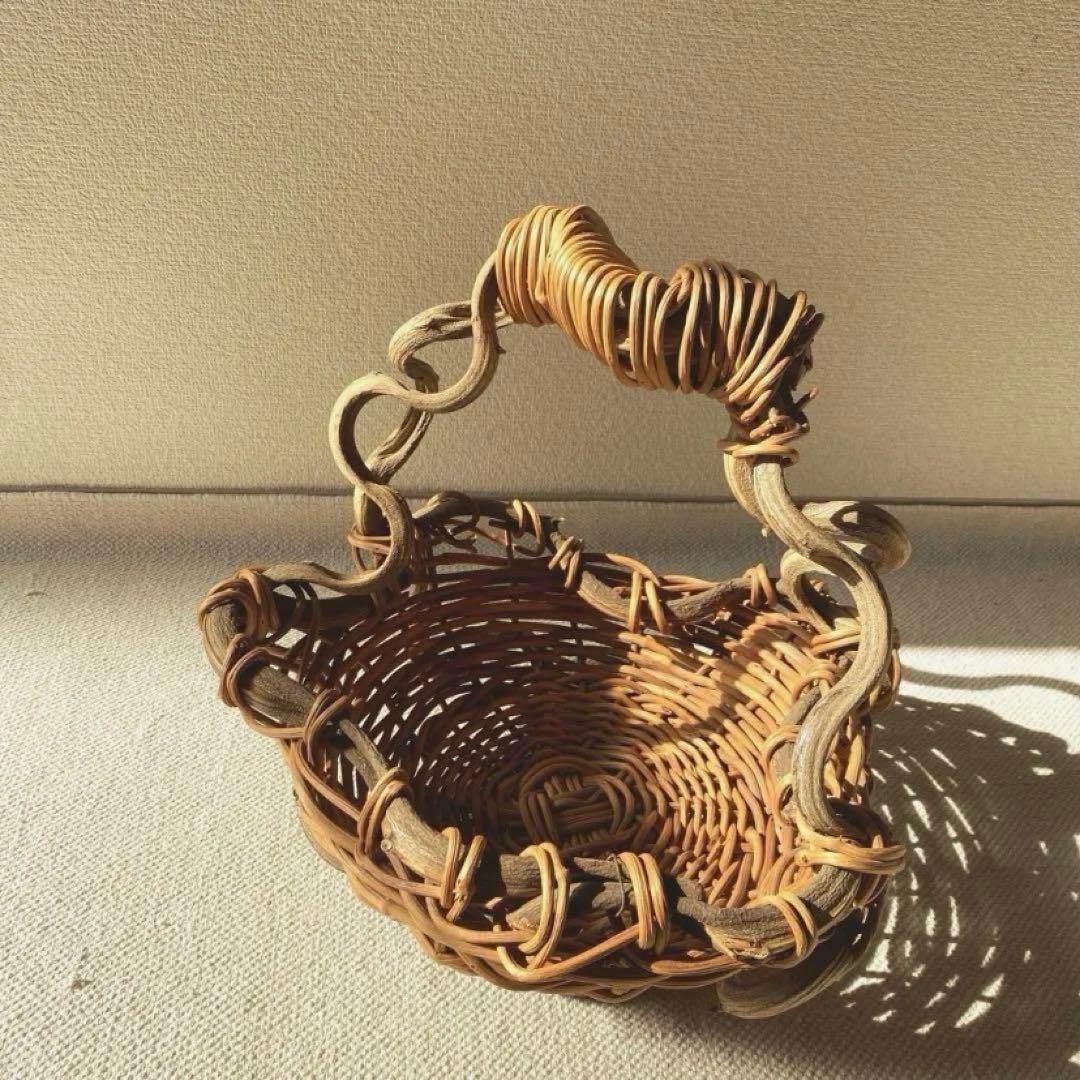 藤蔓 あけび 大籠 古籠 骨董 籠細工 ラタン 大型 フルーツバスケット パン籠