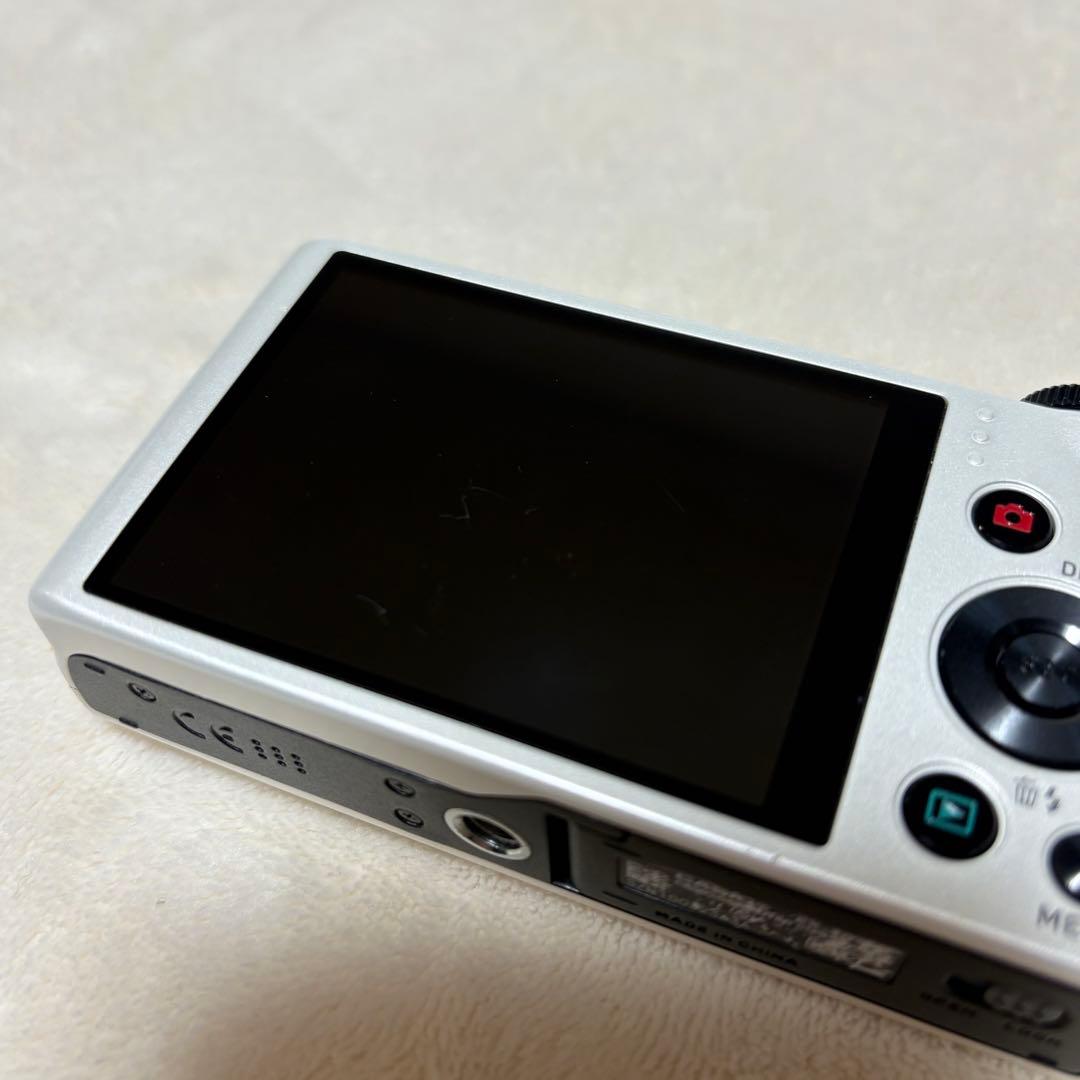 J*c様 CASIO EXILIM HS EX-ZR300 デジタルカメラ