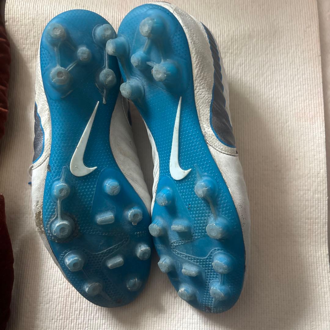 ナイキ　サッカースパイク ワールドカップ　wc ティエンポ白　HG acc