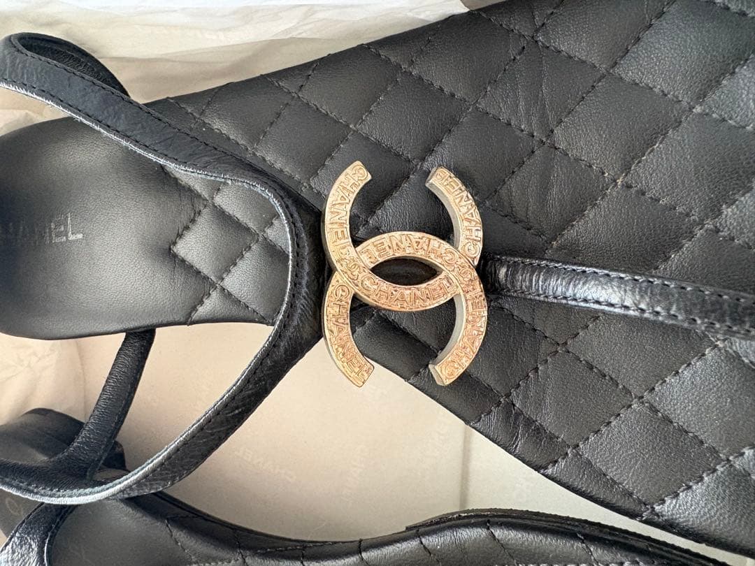 CHANEL キルティングサンダル 38.5 黒 ココマーク ゴールド