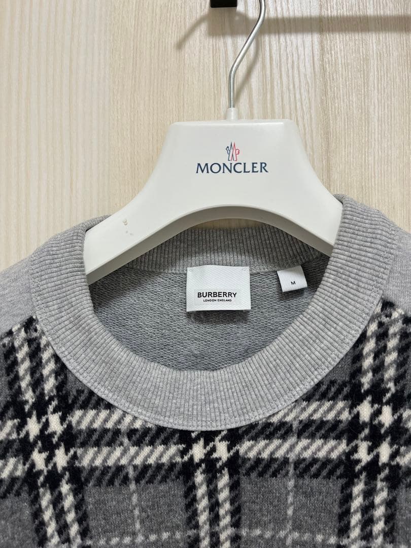 Burberry　バーバリー　ビックロゴ　ニット　スウェット　美品　サイズ：Ｍ