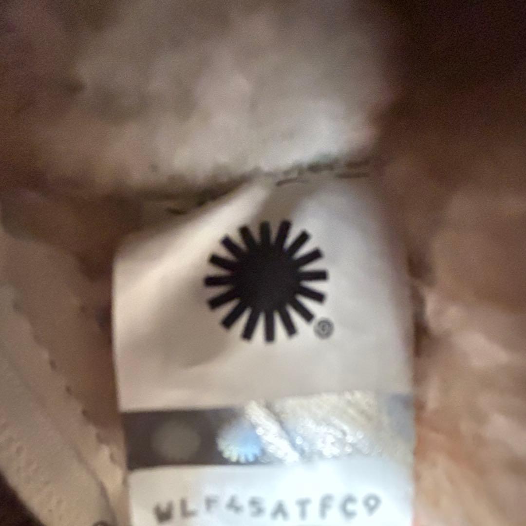 ＊*読様 UGG W RIDGE MINI ブーツ　厚底　防水　DRY TECK