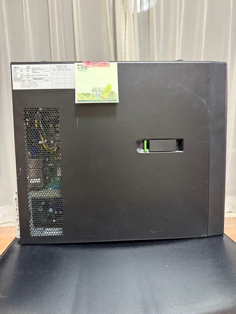 Fujitsu PRIMERGY TX1320 M3 サーバー