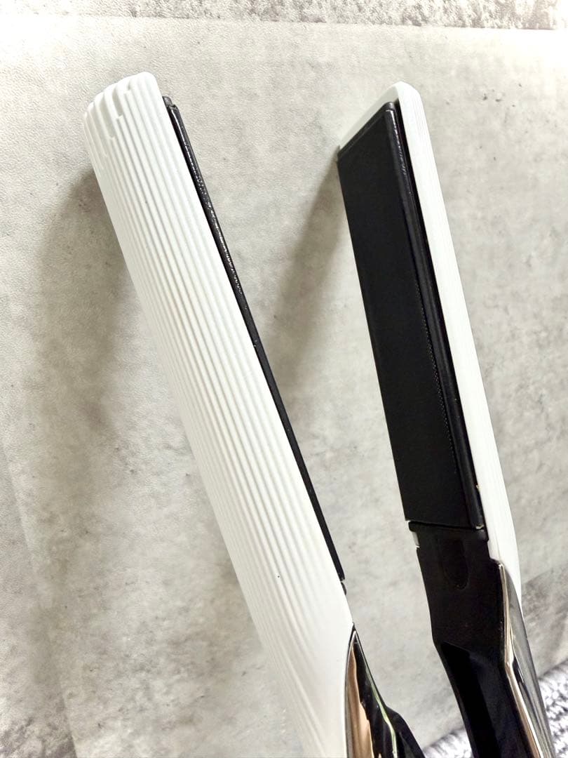 Refa MTG リファ ストレートアイロン 2023年製