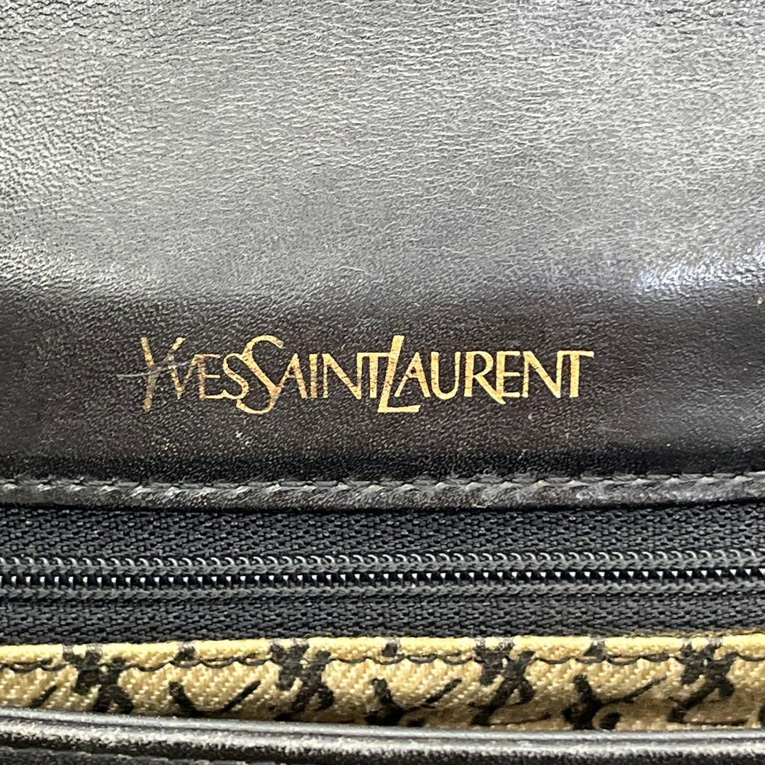 イヴサンローラン ショルダーバッグ 斜めがけ カサンドラ YSLロゴ 黒 レザー