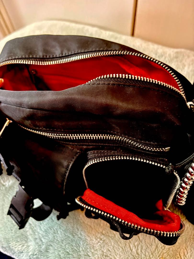 K312様限定　Ameri VINTAGEナイロン ブラック ショルダーバッグ