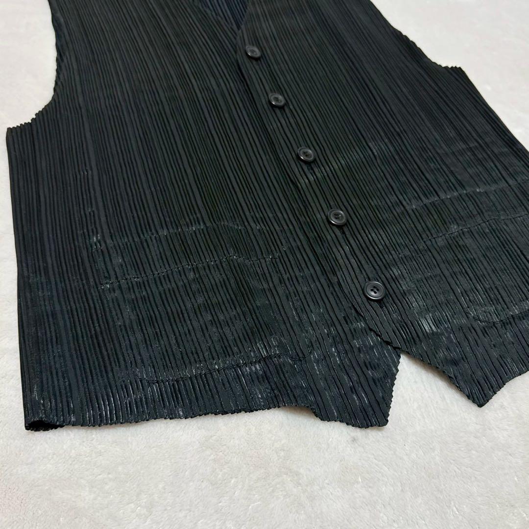 美品✨ ISSEY MIYAKE MEN　イッセイミヤケ　プリーツベスト　黒　M